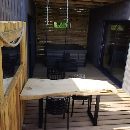 Cosy - Sauna & Jacuzzi. *
