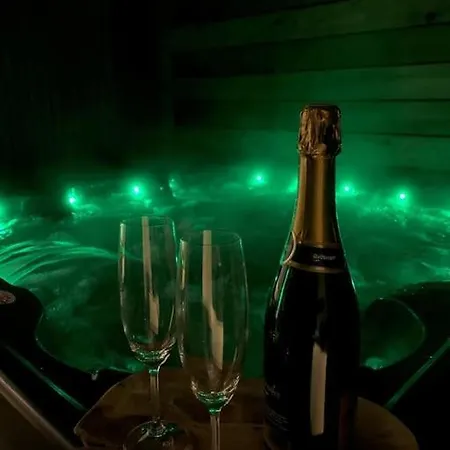 Cosy - Sauna & Jacuzzi. Casa vacanze